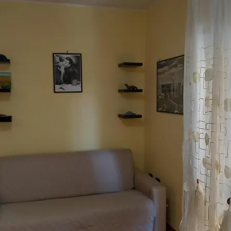 Domus Claudio Apartment *